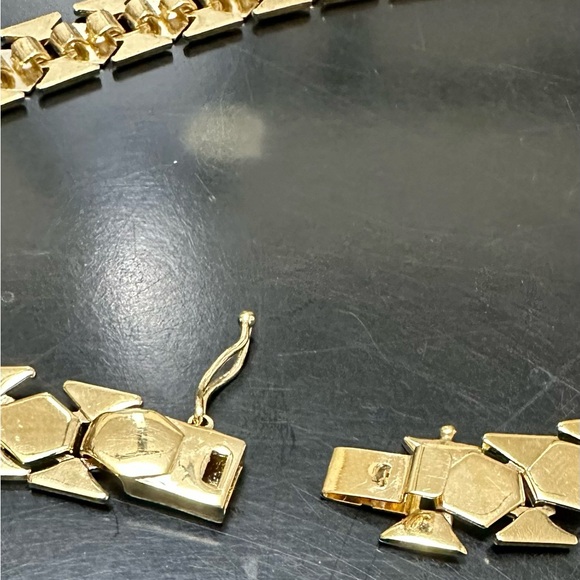 Stella Valle by Lori Greiner Shiny Goldtone Logo Chain 16" "Keep Going" Necklace - Picture 5 of 5